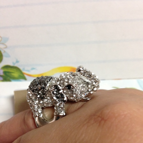 Natasha Silver 'Good Luck' Elephant Ring - Picture 8 of 8